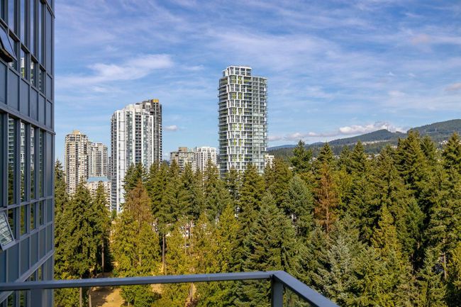 1809 - 3093 Windsor Gate, Condo with 2 bedrooms, 2 bathrooms and 2 parking in Coquitlam BC | Image 22