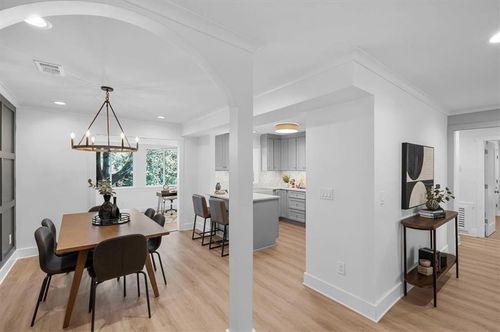 112 Rosaire Pl Nw, Atlanta, GA, 30327-4050 | Card Image