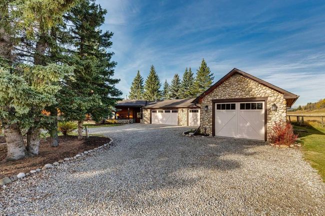 100 Saddle Road, House other with 3 bedrooms, 3 bathrooms and null parking in Bragg Creek AB | Image 28