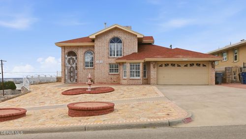 2524 Memphis Ave, El Paso, TX, 79930-1826 | Card Image
