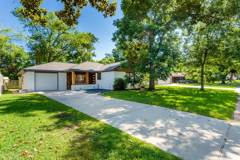 Viking Dr, Houston, TX 77092