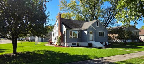 601 10th St, International Falls, MN, 56649-2739 | Card Image