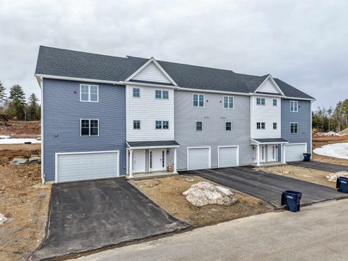 15 Autumn Ln, Raymond, NH, 03077-4005 | Card Image