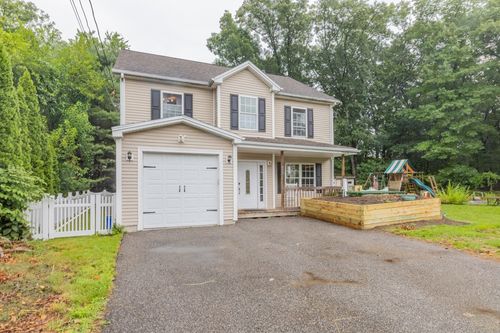 29 Genoa Ave, Johnston, RI, 02919 | Card Image