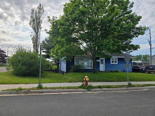 12 Pinecrest Dr, Port Hawkesbury, NS, B9A3G3 | Card Image