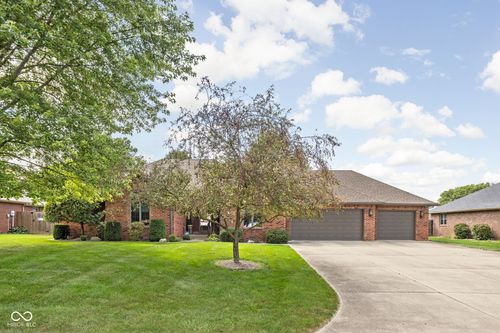 839 Deerfield Rd, Anderson, IN, 46012-9374 | Card Image