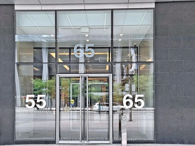 1305 - 65 Bremner Blvd, Condo with 3 bedrooms, 2 bathrooms and null parking in Toronto ON | Image 26