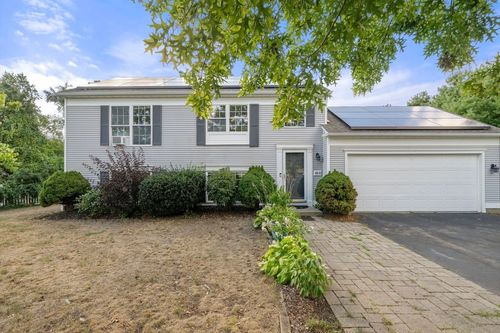 464 Lunns Way, Plymouth, MA, 02360-6845 | Card Image