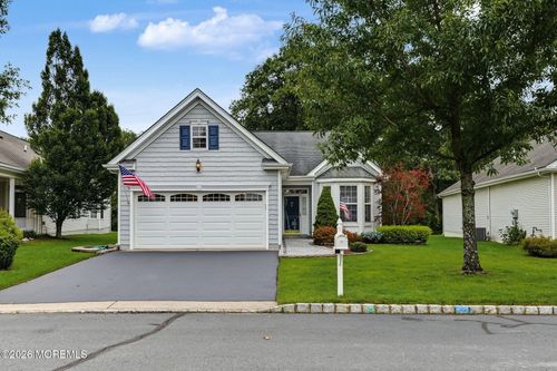 18 Blyth Ln, Jackson, NJ, 08527-6413 | Card Image