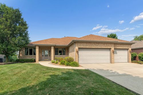 2310 Bluestone Bay Dr, New Lenox, IL, 60451-9216 | Card Image