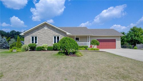 22 Regency Dr, Clifford, ON, N0G1M0 | Card Image