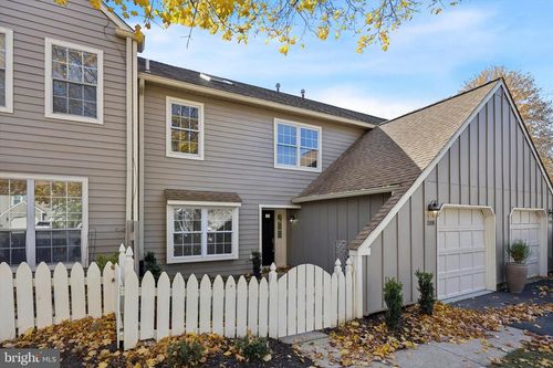 108 Orchard Ct, BLUE BELL, PA, 19422-2800 | Card Image