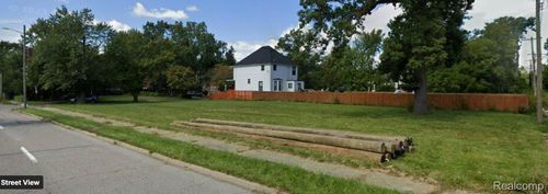 2406 Fischer St, Detroit, MI, 48214-1862 | Card Image