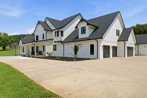 150 Scenic Cir, Pulaski, TN, 38478-6293 | Card Image