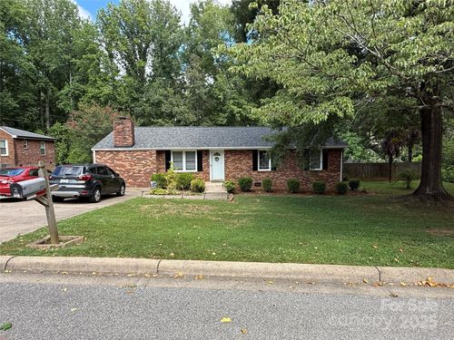804 Lee St, Kings Mountain, NC, 28086-3712 | Card Image