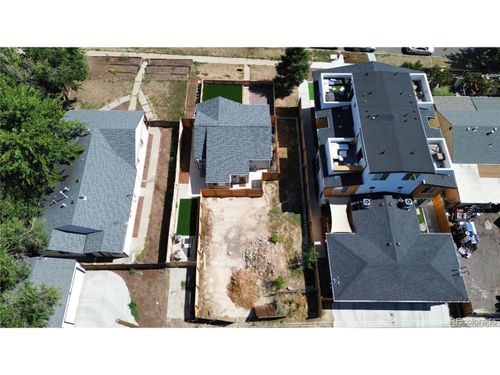 1339 Newton St, Denver, CO, 80204-1528 | Card Image