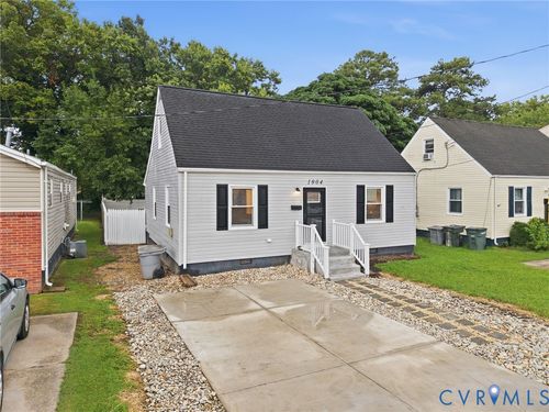 1904 Laguard Dr, Hampton, VA, 23661-2626 | Card Image