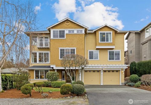 10759 Durland Ave Ne, Seattle, WA, 98125-6945 | Card Image