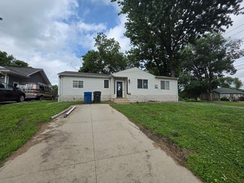 1661 Newell, Waterloo, IA, 50703 | Card Image