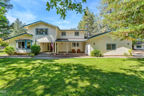 676 Becklin Dr, Merlin, OR, 97532-8768 | Card Image
