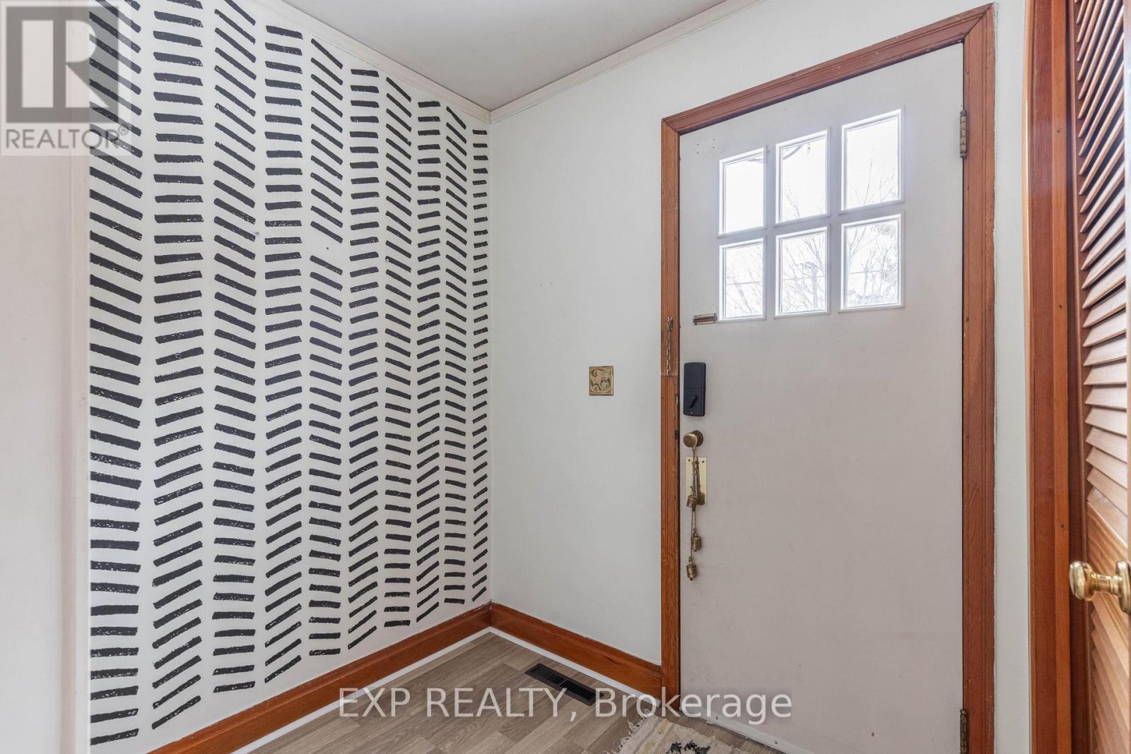 Residential Lease in Welland (Prince Charles) 4