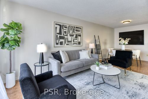 231 Heritage Dr, Kitchener, ON, N2B3A9 | Card Image