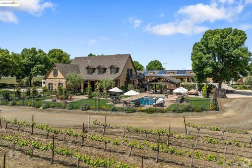 3501 Byer Rd, Byron, CA, 94514-1506 | Card Image