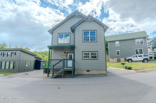 876 Osprey Way, Pigeon Forge, TN, 37863 | Card Image