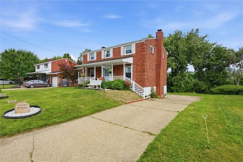 232 Fernledge Dr, New Kensington, PA, 15068-4614 | Card Image