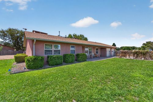2050 Murray Loop, Bosque Farms, NM, 87068-9244 | Card Image