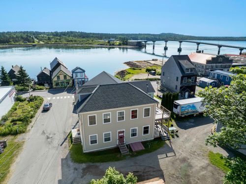 6 School Street, Lubec, ME, 04652 | Card Image