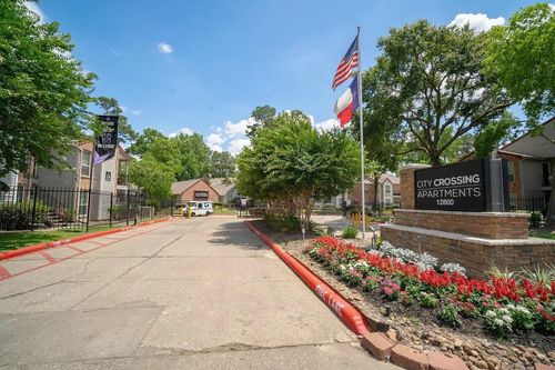 n0706-12800 Woodforest Boulevard, Houston, TX, 77015 | Card Image