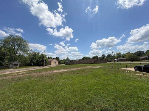 2725 Lee St, Alexandria, LA, 71301-4316 | Card Image