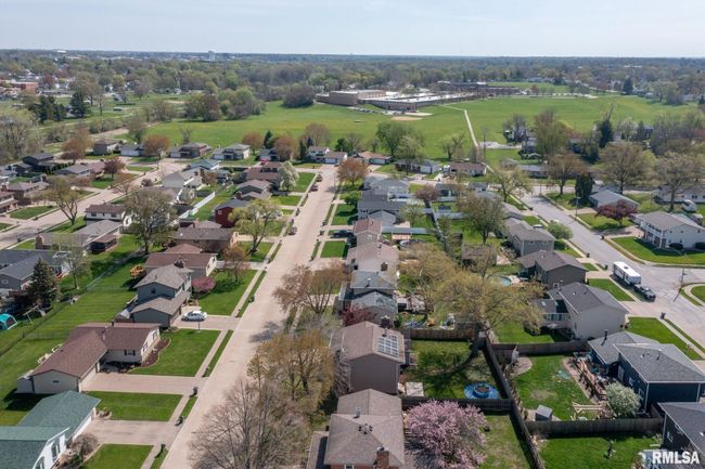 2149 W 30 Th St, House other with 3 bedrooms, 3 bathrooms and null parking in Davenport IA | Image 35