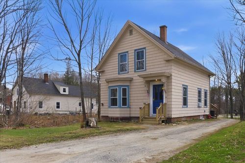 11 Elmwood Road, Auburn, ME, 04210 | Card Image