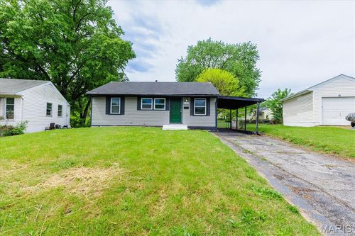 332 Banff Cir, Saint Louis, MO, 63137-4009 | Card Image