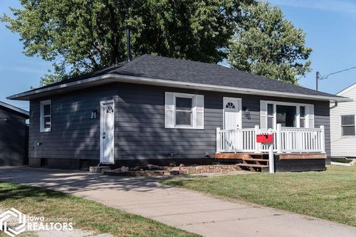 1441 Casa Blanca Ln, Ottumwa, IA, 52501-3820 | Card Image