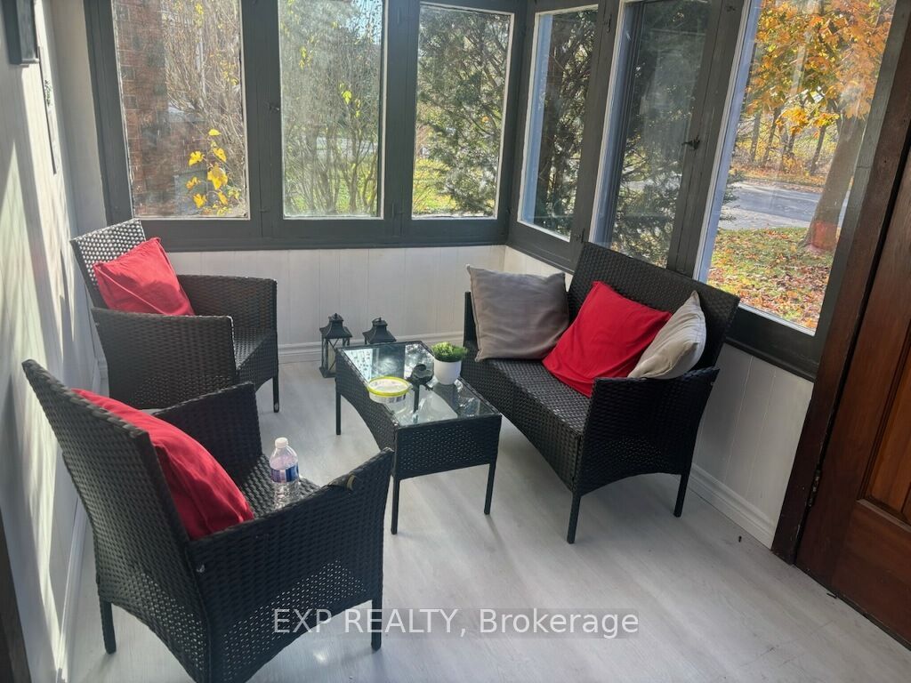 Residential in Welland 4