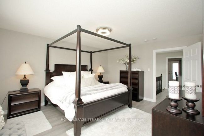 220 Harpin Way E, House other with 5 bedrooms, 4 bathrooms and 4 parking in Fergus ON | Image 19