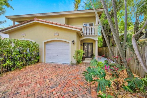 3273 Matilda St, Miami, FL, 33133-5151 | Card Image