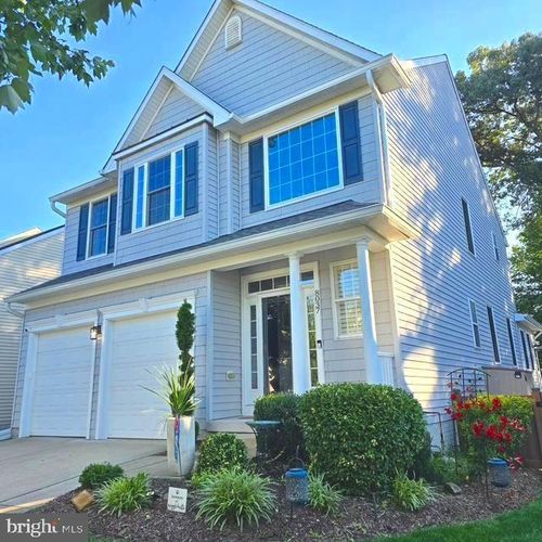 8037 Flora Ln, Pasadena, MD, 21122-2407 | Card Image