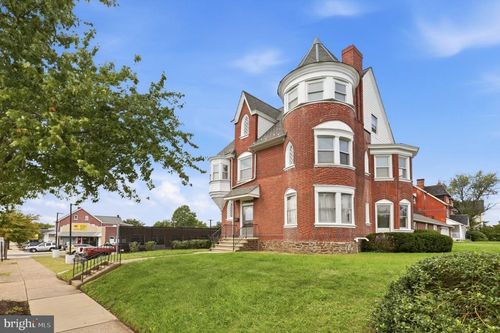 300 S Broad St, LANSDALE, PA, 19446-3819 | Card Image