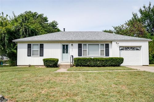 4246 N Lister Ave, Kansas City, MO, 64117-1916 | Card Image