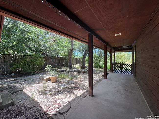 7055 Old Spring Branch Rd, House other with 3 bedrooms, 2 bathrooms and null parking in Spring Branch TX | Image 7