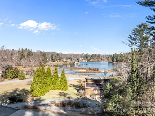 114 Oscelake Way, Hendersonville, NC, 28739-6773 | Card Image