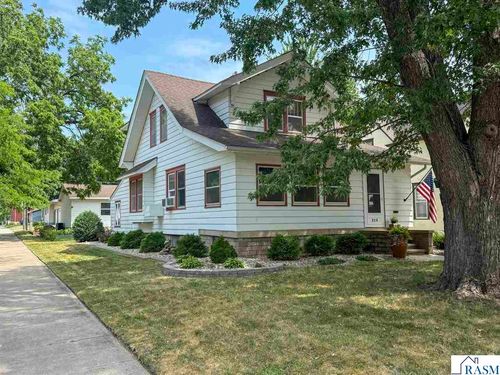 326 N Franklin St, New Ulm, MN, 56073-1827 | Card Image