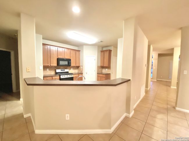 20707 Cliff Park, House other with 4 bedrooms, 2 bathrooms and null parking in San Antonio TX | Image 4
