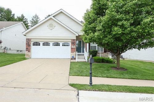 1760 Waterfall Dr, Saint Charles, MO, 63303-3766 | Card Image