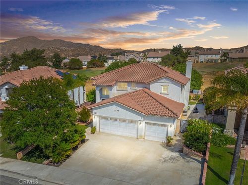 15780 Oliver St, Moreno Valley, CA, 92555-4908 | Card Image