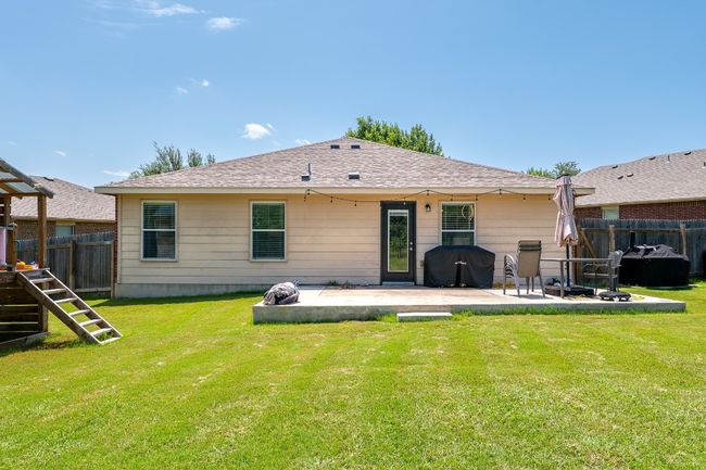 5601 Malcom Trl, House other with 3 bedrooms, 2 bathrooms and 4 parking in Austin TX | Image 15